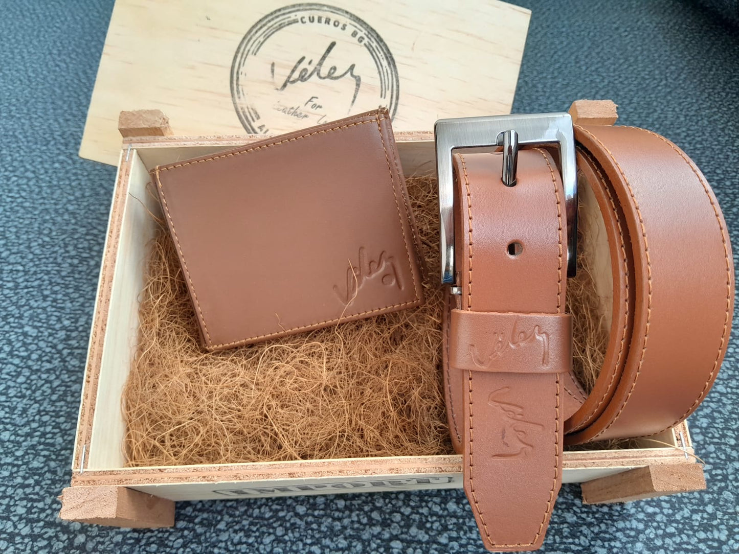 Duo Vélez Correa Cost + Billetera + Caja